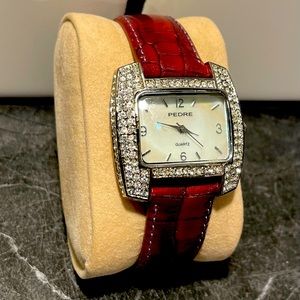 SOLD- Ladies Pedre Leather Band Watch- NWOT- New Battery
(7)